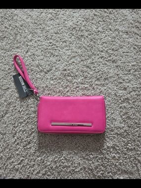 Steve Madden Hot Pink Wristlet Wallet